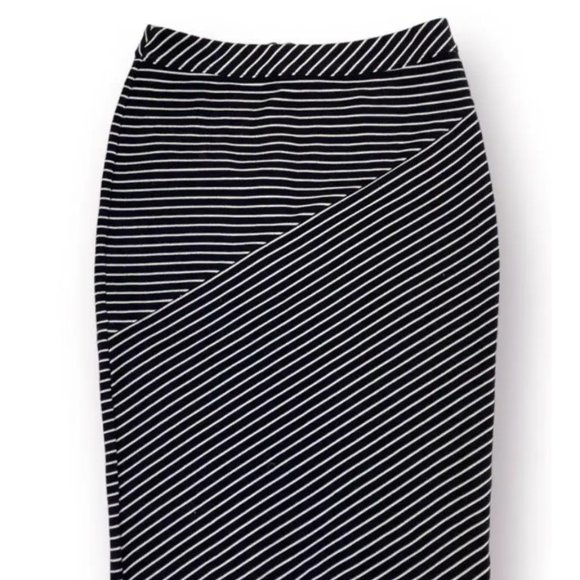 Banana Republic Striped Knit Pencil Skirt - size 0P - Picture 2 of 9